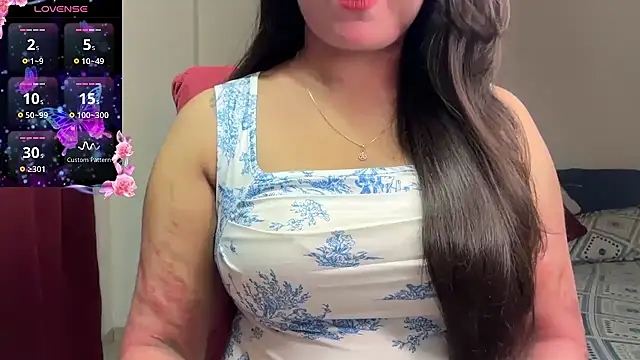 Snapshot of nandini_7 chatting on 10.15.25 nandini 7 online show from 10.15.25