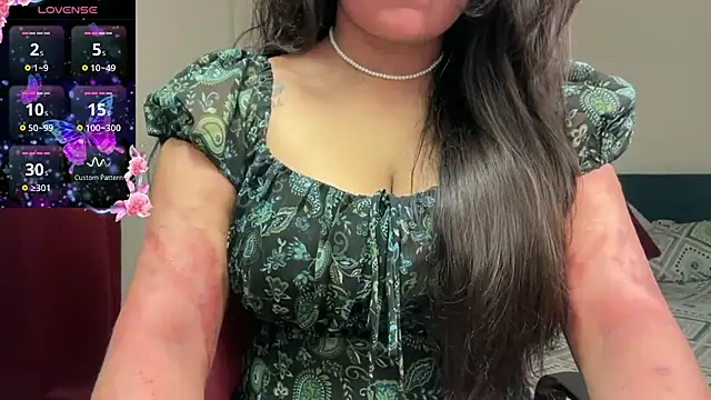 Snapshot of nandini_7 chatting on 10.19.25 nandini 7 online show from 10.19.25