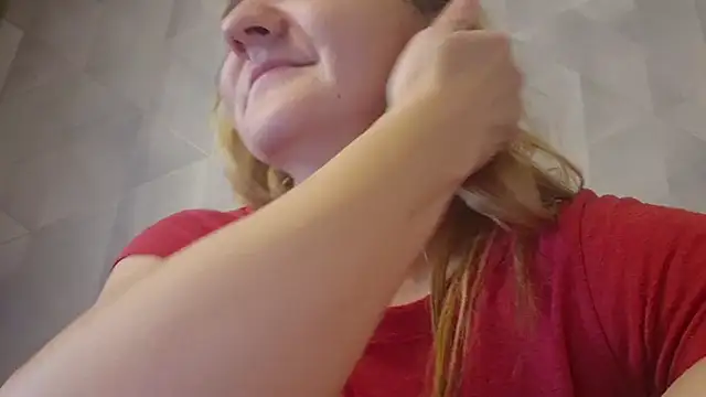 Snapshot of EstrellaWalters chatting on 11.02.25 EstrellaWalters online show from 11.02.25