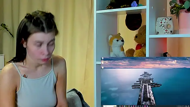 Snapshot of callmetori chatting on 12.20.24 callmetori online show from 12.20.24