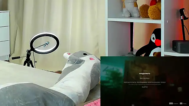 Snapshot of callmetori chatting on 12.23.24 callmetori online show from 12.23.24