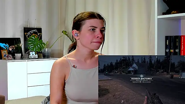 Snapshot of callmetori chatting on 12.28.24 callmetori online show from 12.28.24