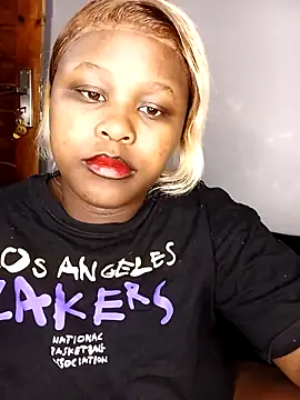 Dark Berry 26 online show from 02.21.26