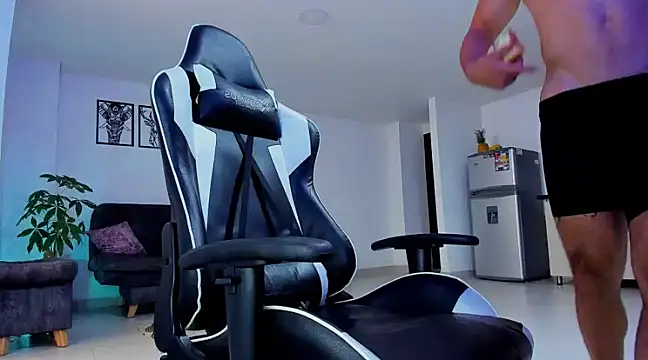 alexander collin02 online show from 12.04.24