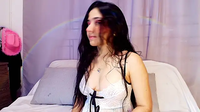 Snapshot of adara_johnson__ chatting on 10.19.25 adara johnson online show from 10.19.25