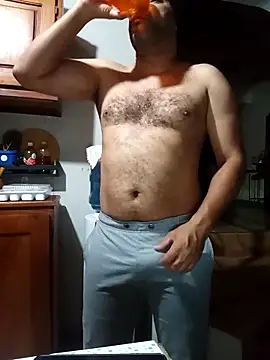 Snapshot of friendsloversex chatting on 04.01.26 friendsloversex online show from 04.01.26