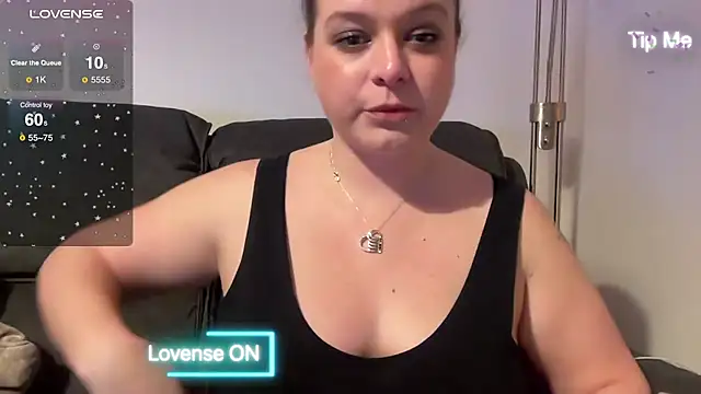 NaughtyWifeUK online show from 12.07.24