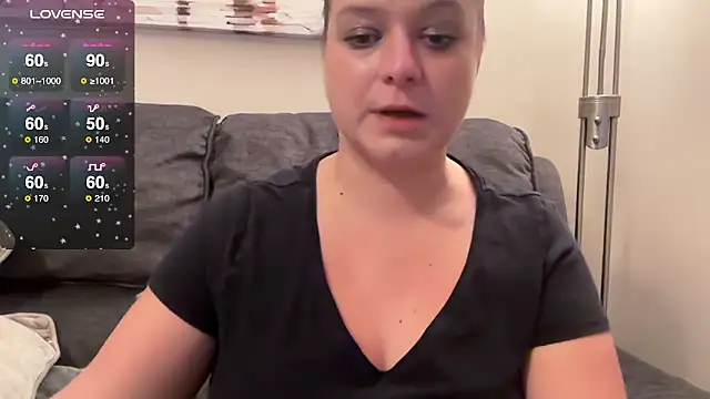 NaughtyWifeUK online show from 10.11.25