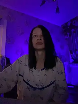 Snapshot of Starry_Siren chatting on 12.14.24 Starry Siren online show from 12.14.24