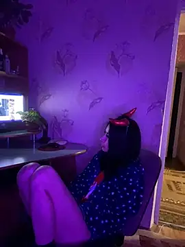 Snapshot of Starry_Siren chatting on 12.26.24 Starry Siren online show from 12.26.24