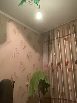 Snapshot of Starry_Siren chatting on 11.11.25 Starry Siren online show from 11.11.25