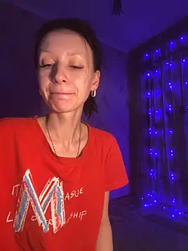 Snapshot of Starry_Siren chatting on 11.20.25 Starry Siren online show from 11.20.25