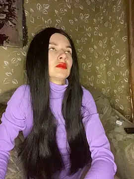 Snapshot of Starry_Siren chatting on 12.17.25 Starry Siren online show from 12.17.25