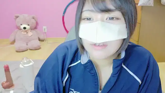 Snapshot of _usya_2525 chatting on 10.05.25 usya 2525 online show from 10.05.25