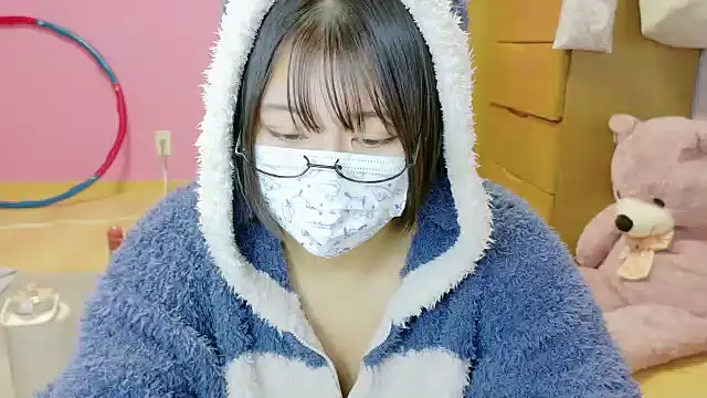 Snapshot of _usya_2525 chatting on 11.10.25 usya 2525 online show from 11.10.25