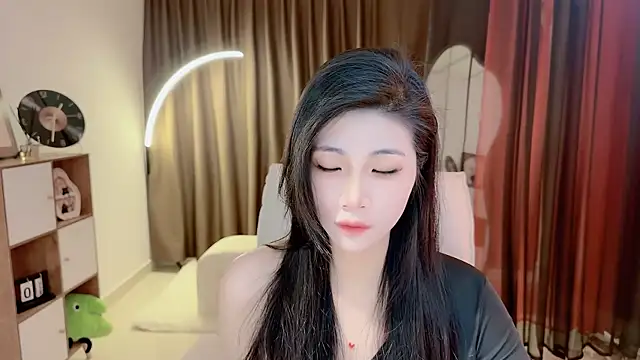 Snapshot of Vaidurya-Yolo chatting on 06.08.26 Vaidurya-Yolo online show from 06.08.26