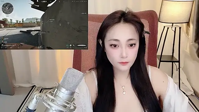 Snapshot of Daisy-77 chatting on 05.25.26 Daisy-77 online show from 05.25.26