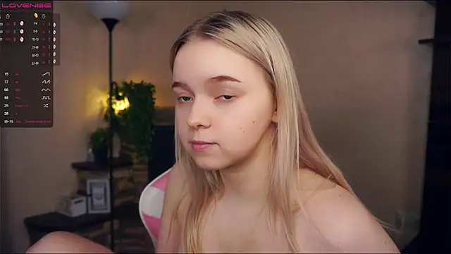 ZaraCreedon online show from 03.03.25