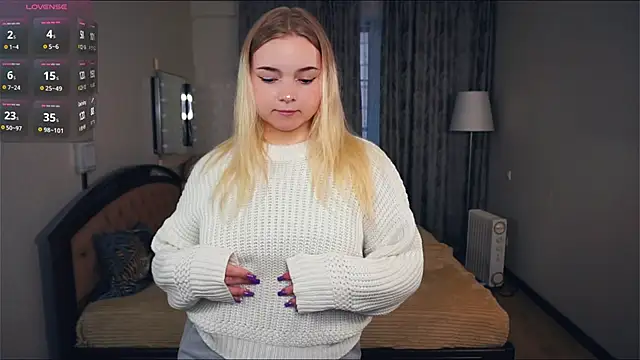 ZaraCreedon online show from 10.08.25