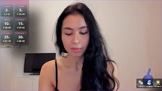 Mile Madeline online show from 03.07.25