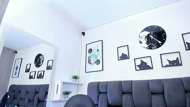 Alison Chan  online show from 02.27.25