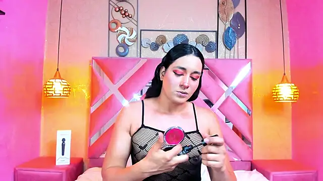 Alison Chan  online show from 09.17.25