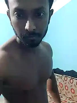 Snapshot of HunkyAriyan chatting on 12.30.24 HunkyAriyan online show from 12.30.24