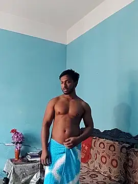 Snapshot of HunkyAriyan chatting on 02.16.25 HunkyAriyan online show from 02.16.25