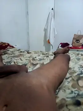 Snapshot of xsbrnsx chatting on 11.18.25 xsbrnsx online show from 11.18.25