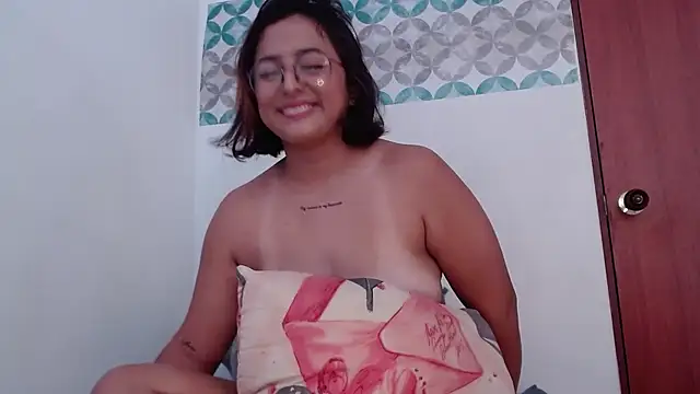 Snapshot of Aria_smith01 chatting on 03.04.26 Aria smith01 online show from 03.04.26