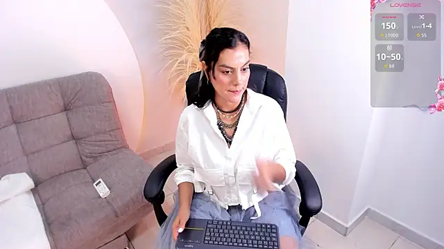 Ada Monroe10 online show from 09.16.25