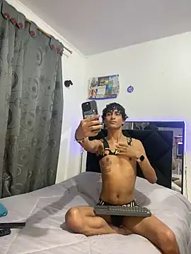 derreck models online show from 02.13.26