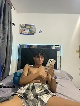 derreck models online show from 03.06.26