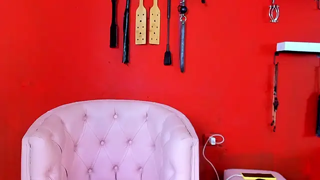 Snapshot of MIA_SOPHIA1 chatting on 12.12.24 MIA SOPHIA1 online show from 12.12.24