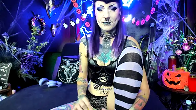 Purple Coffin666 online show from 10.28.25