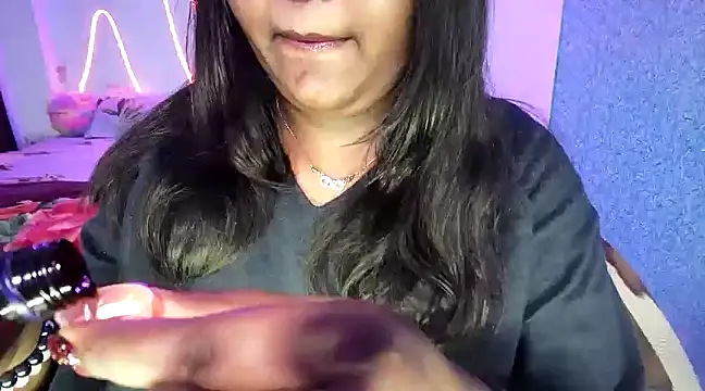 Snapshot of expression_queen chatting on 12.01.24 expression queen online show from 12.01.24