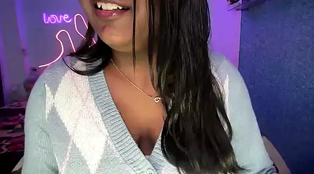 Snapshot of expression_queen chatting on 12.22.24 expression queen online show from 12.22.24