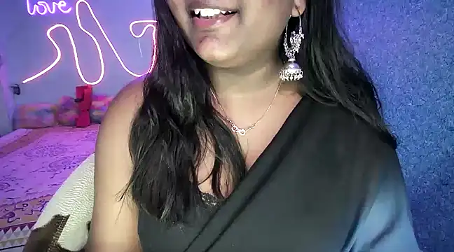 Snapshot of expression_queen chatting on 01.29.25 expression queen online show from 01.29.25