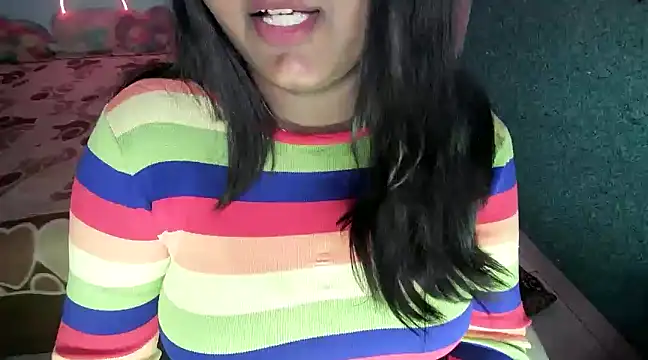 Snapshot of expression_queen chatting on 02.19.25 expression queen online show from 02.19.25