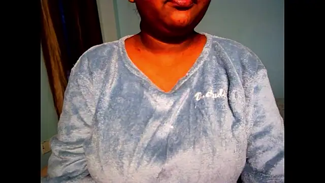 Snapshot of expression_queen chatting on 11.21.25 expression queen online show from 11.21.25