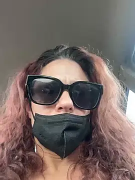 Snapshot of SunnyRays69 chatting on 02.13.26 SunnyRays69 online show from 02.13.26