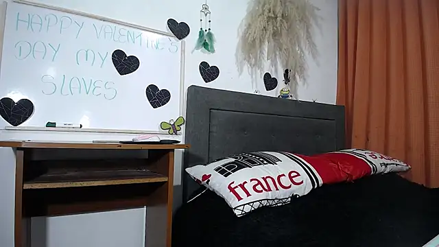 DOMINANT TEACHER KAROL online show from 02.18.25