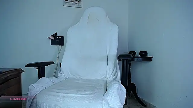 Snapshot of diamond_black00 chatting on 02.12.26 diamond black00 online show from 02.12.26