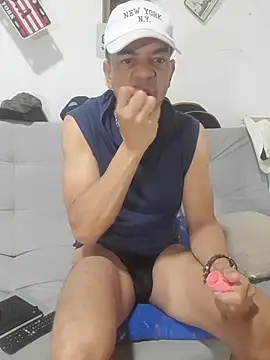 latinmartin73 online show from 11.16.25