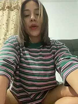 Snapshot of kittyfresita chatting on 01.11.25 kittyfresita online show from 01.11.25