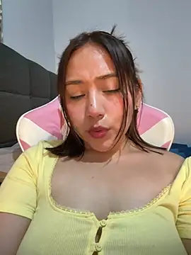 Snapshot of kittyfresita chatting on 01.15.25 kittyfresita online show from 01.15.25