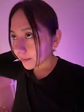 Snapshot of kittyfresita chatting on 01.22.25 kittyfresita online show from 01.22.25