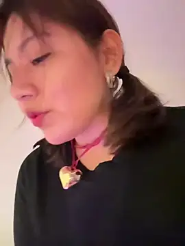 Snapshot of kittyfresita chatting on 01.28.25 kittyfresita online show from 01.28.25