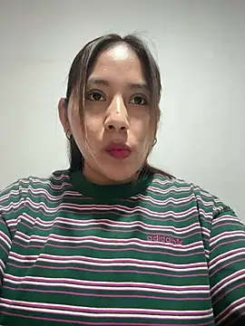 Snapshot of kittyfresita chatting on 02.06.25 kittyfresita online show from 02.06.25