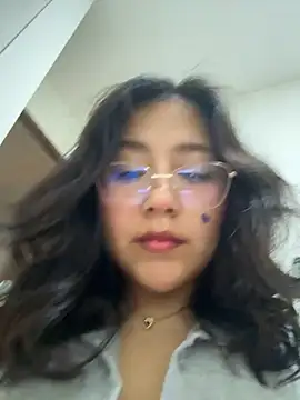 Snapshot of kittyfresita chatting on 10.07.25 kittyfresita online show from 10.07.25